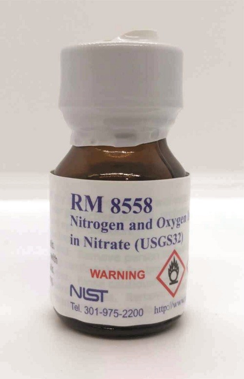 RM 8558 - 硝酸鹽中的USGS 32氮氧同位素