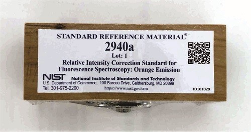 SRM 2940a - 熒光光譜的相對強(qiáng)度校正標(biāo)準(zhǔn)：橙色發(fā)射